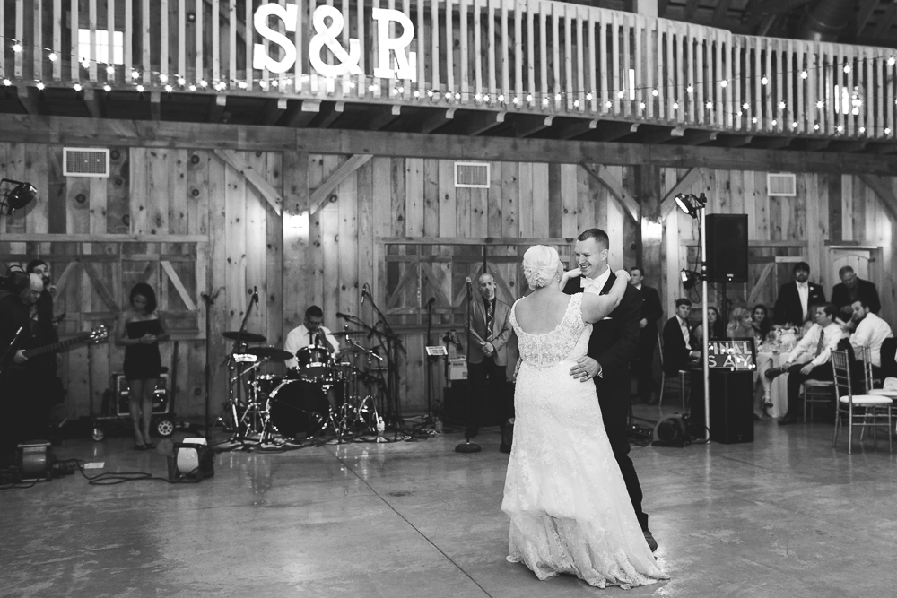 first dance a thousand years | golden light elegant farm wedding | best hawaii wedding photographer oahu elopement photography elle rose photo
