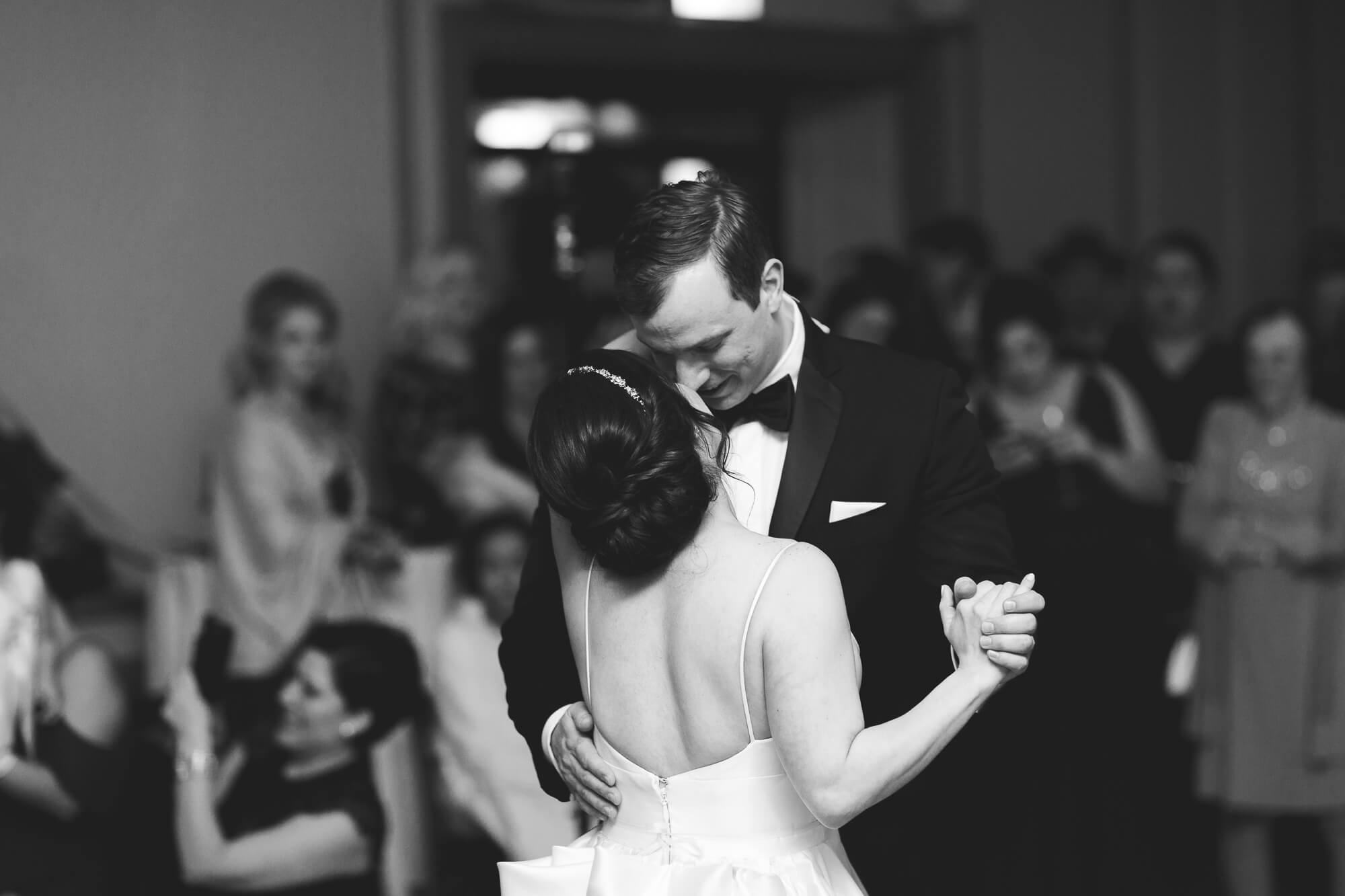 romantic first dance between bride and groom | elegant city wedding photography elle rose | oahu hawaii wedding photographer| destination black tie winter wedding in chicago illinois