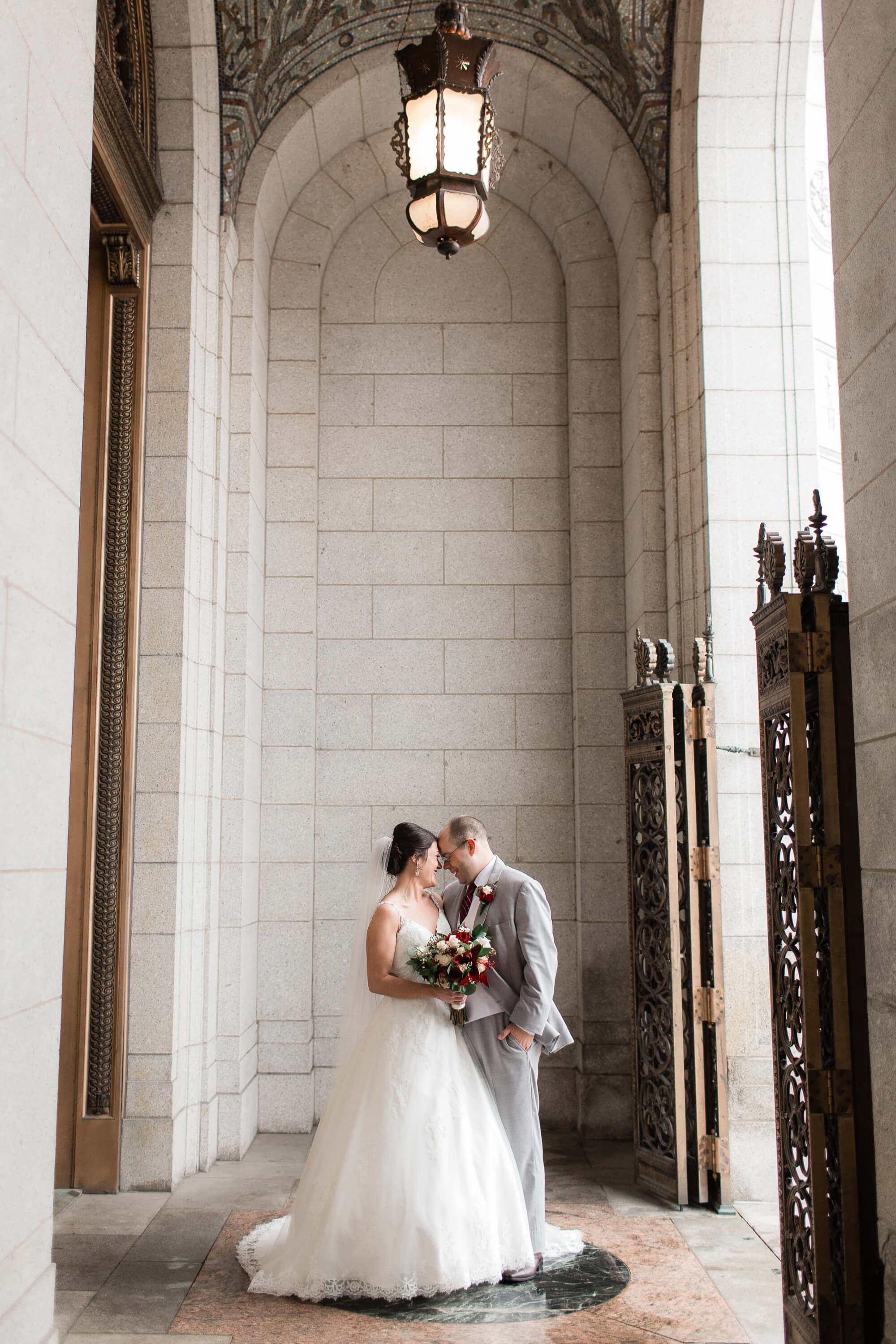 bride and groom- best hawaii wedding photos